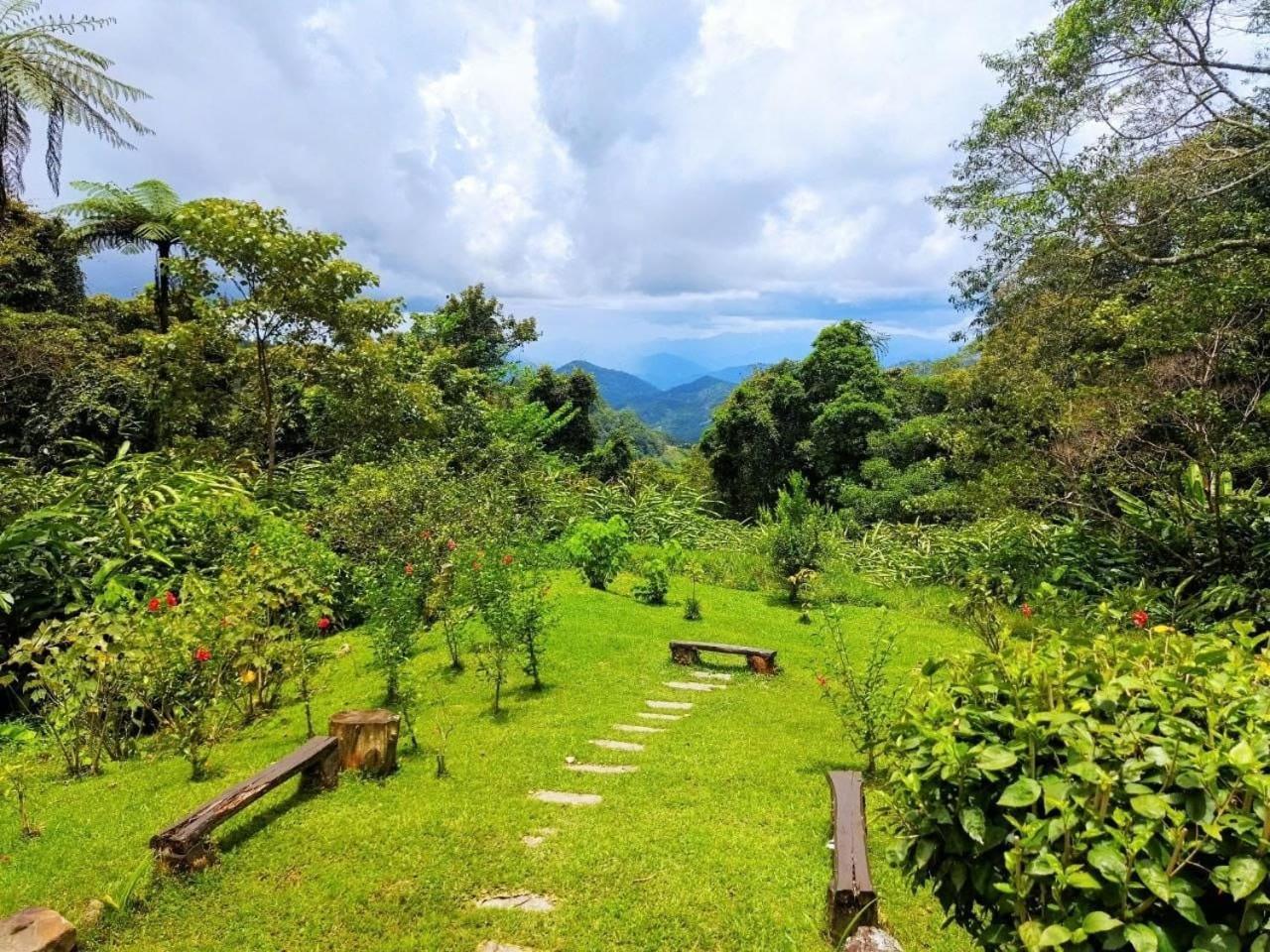 J Residence Kundasang Bagian luar foto