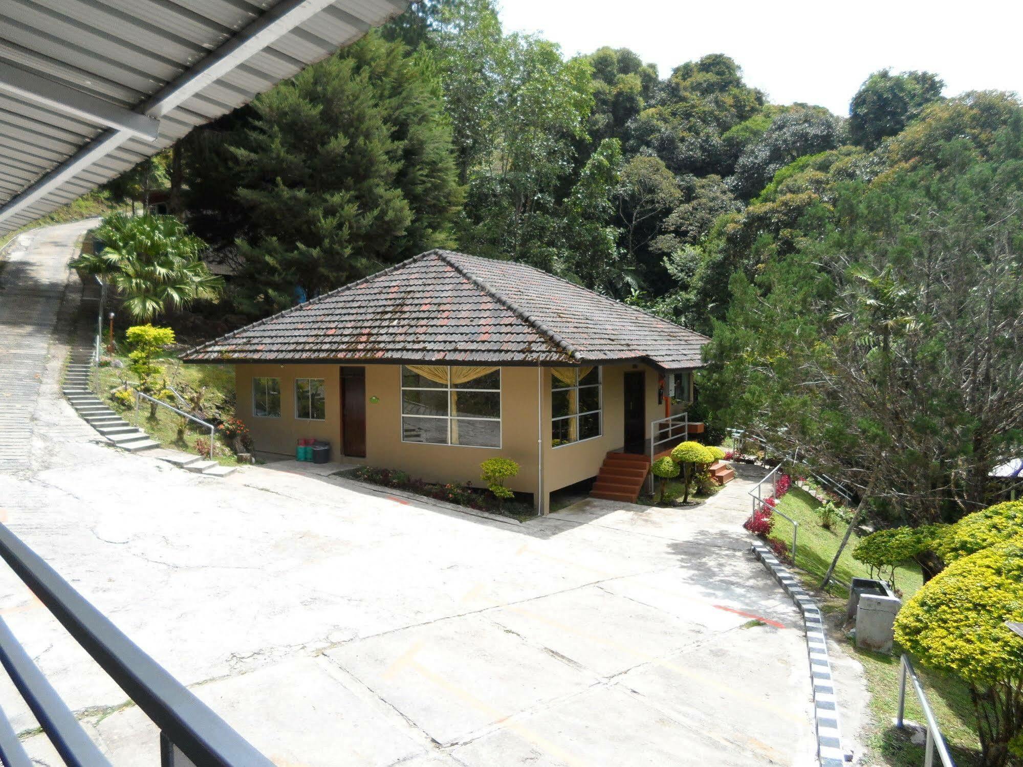 J Residence Kundasang Bagian luar foto